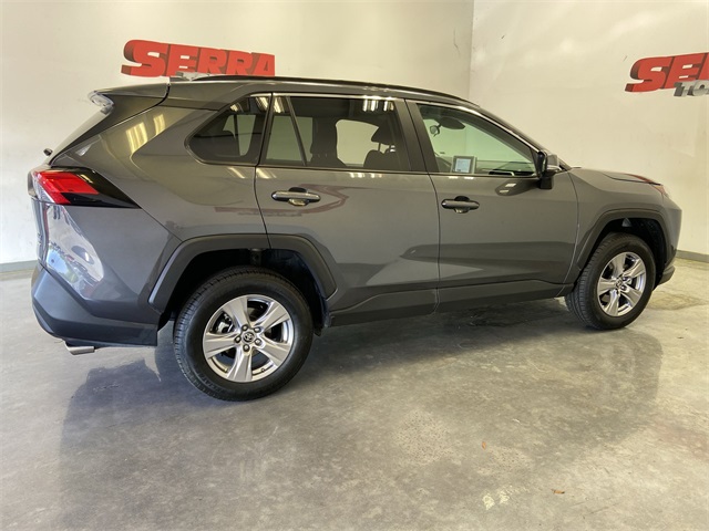 2024 Toyota RAV4 XLE photo 18