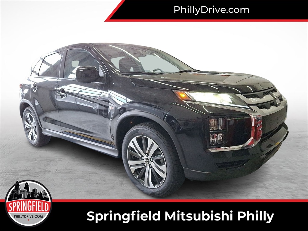 2025 Mitsubishi Outlander Sport ES's photo