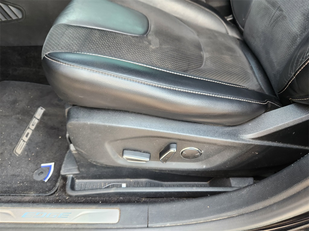 2018 Ford Edge Sport photo 17