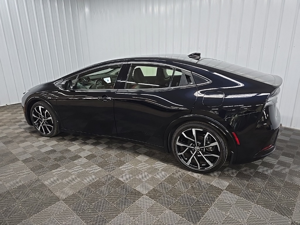 2024 Toyota Prius Prime XSE Premium photo 4