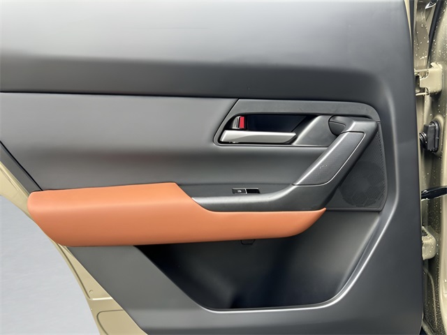 2025 Mazda CX-50 Meridian Edition photo 17