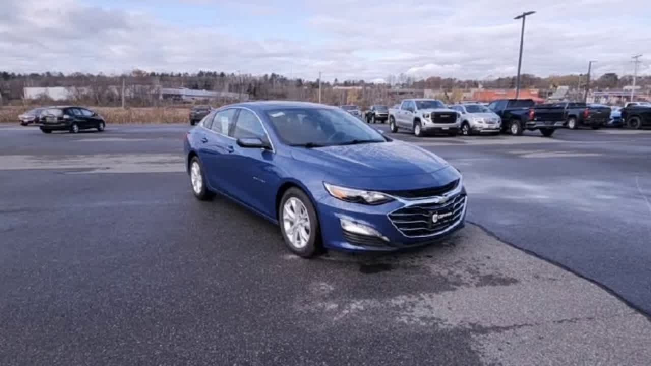 2023 Chevrolet Malibu 1LT photo 2