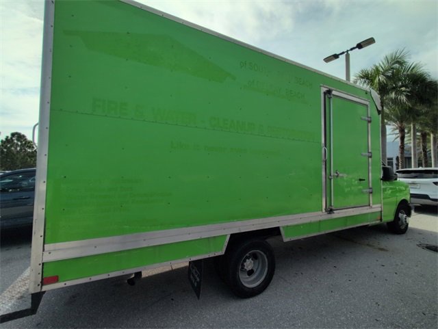 Used 2015 SPECIAL PAINT Chevrolet CUTWAY image 7