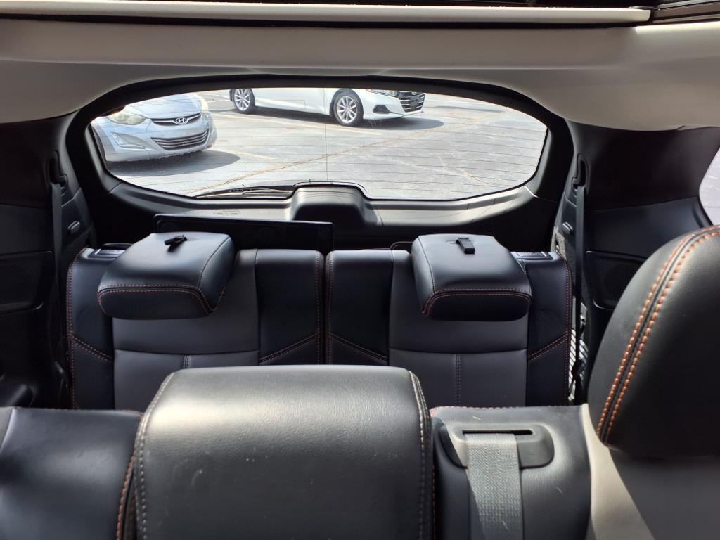 2020 Nissan Pathfinder SL photo 18