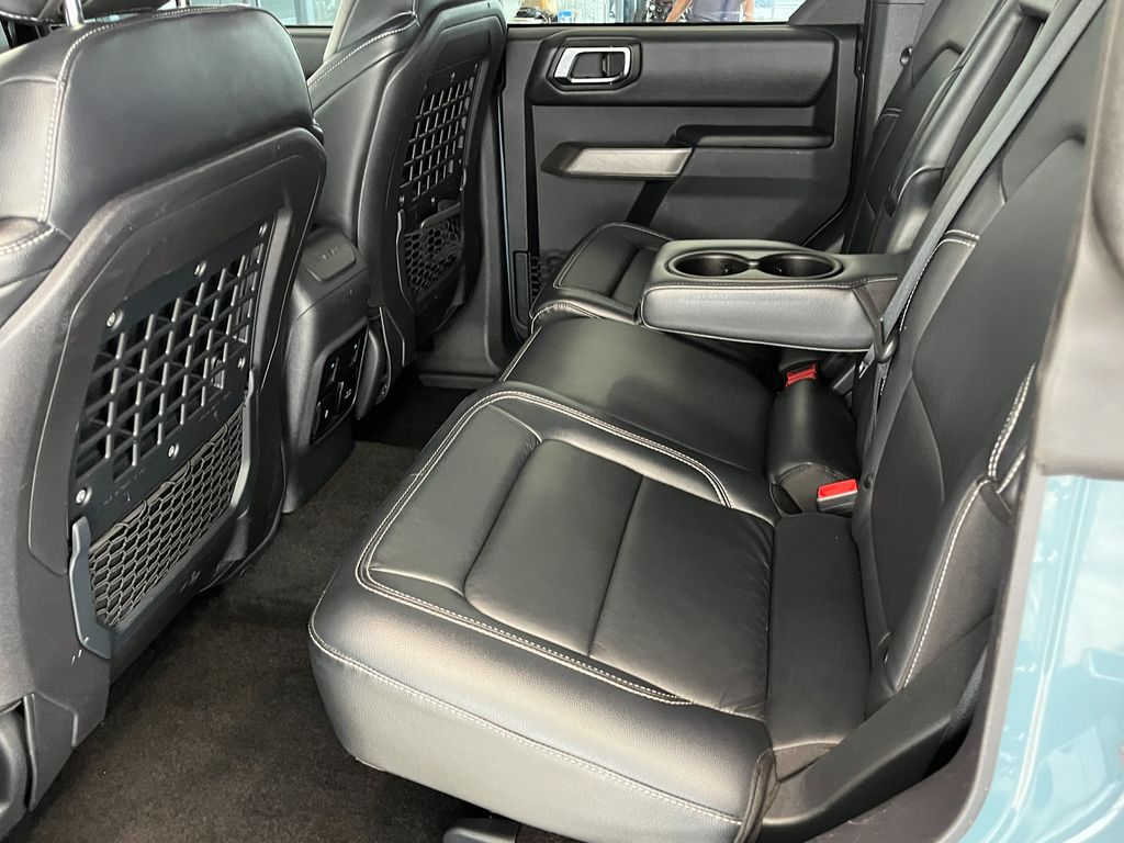 2021 Ford Bronco First Edition photo 29