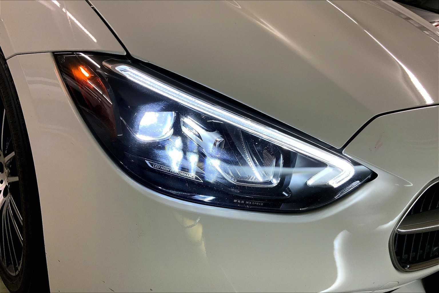 2022 Mercedes Benz C 300 photo 25