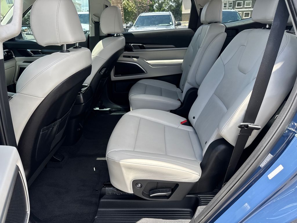 2024 Kia Telluride S photo 20