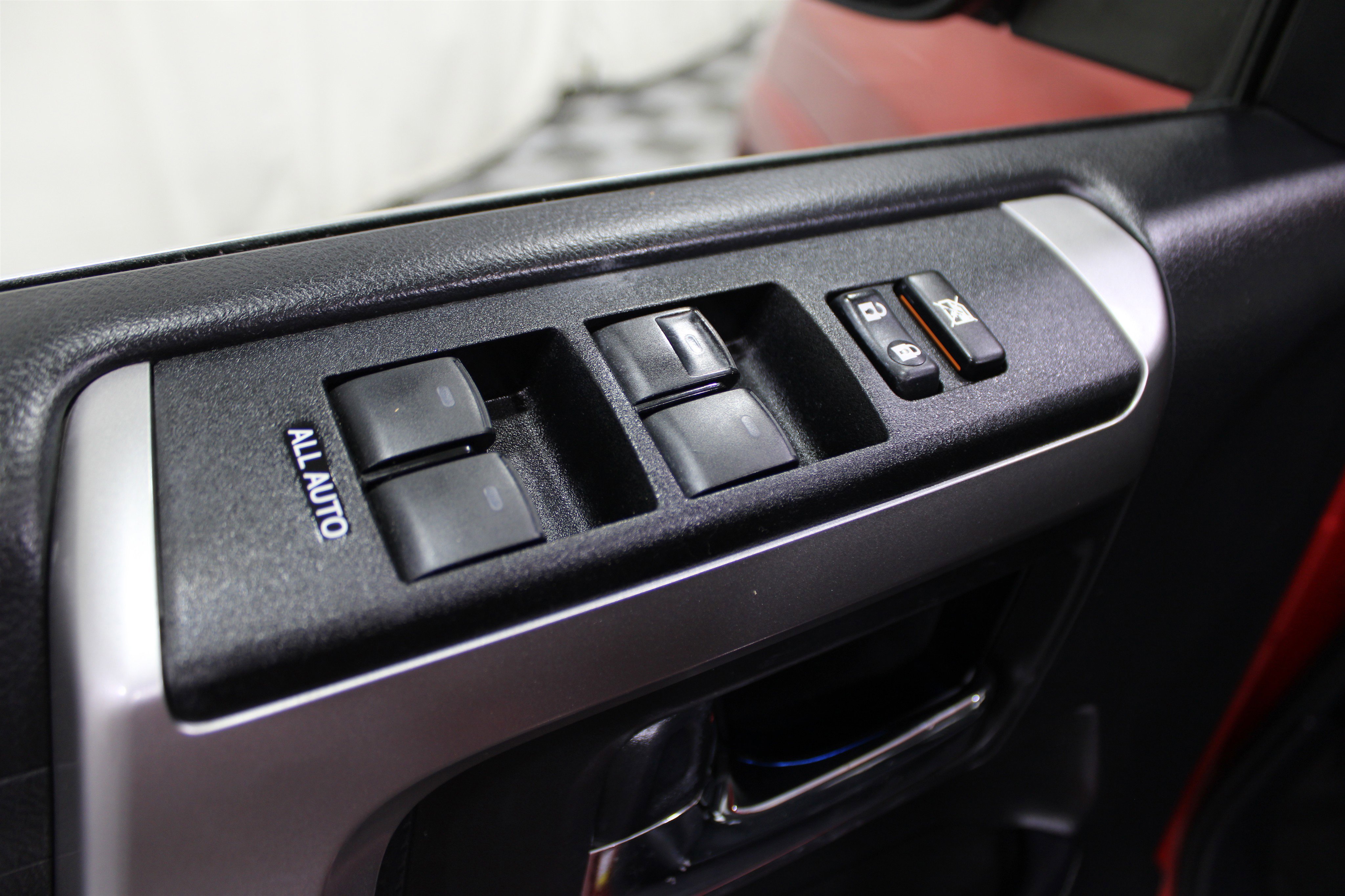 2022 Toyota 4Runner Limited photo 4