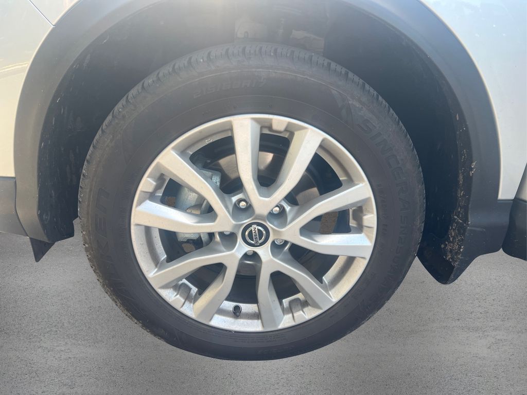 2022 Nissan Rogue Sport SV photo 12