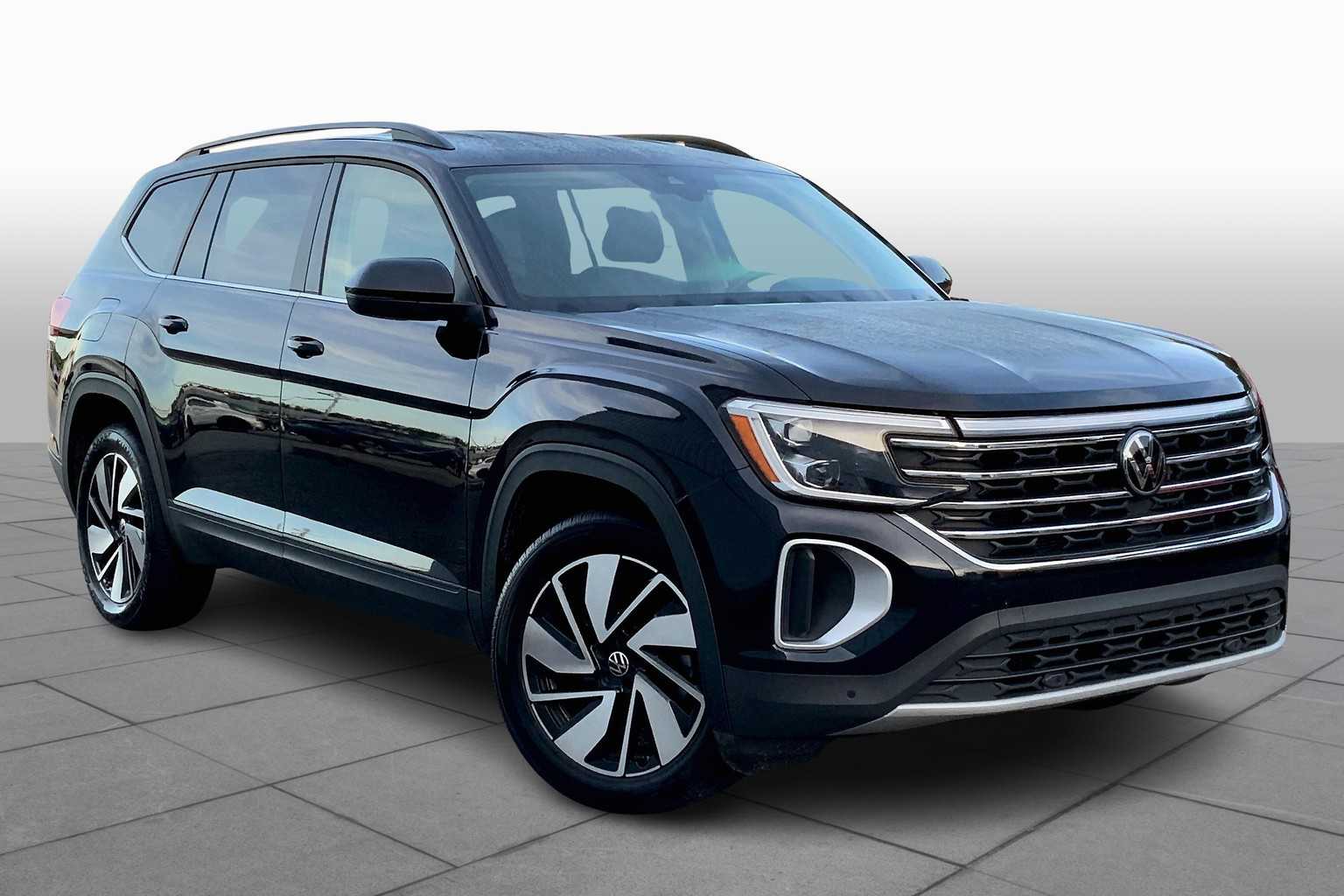 2024 Volkswagen Atlas SE Technology photo 2