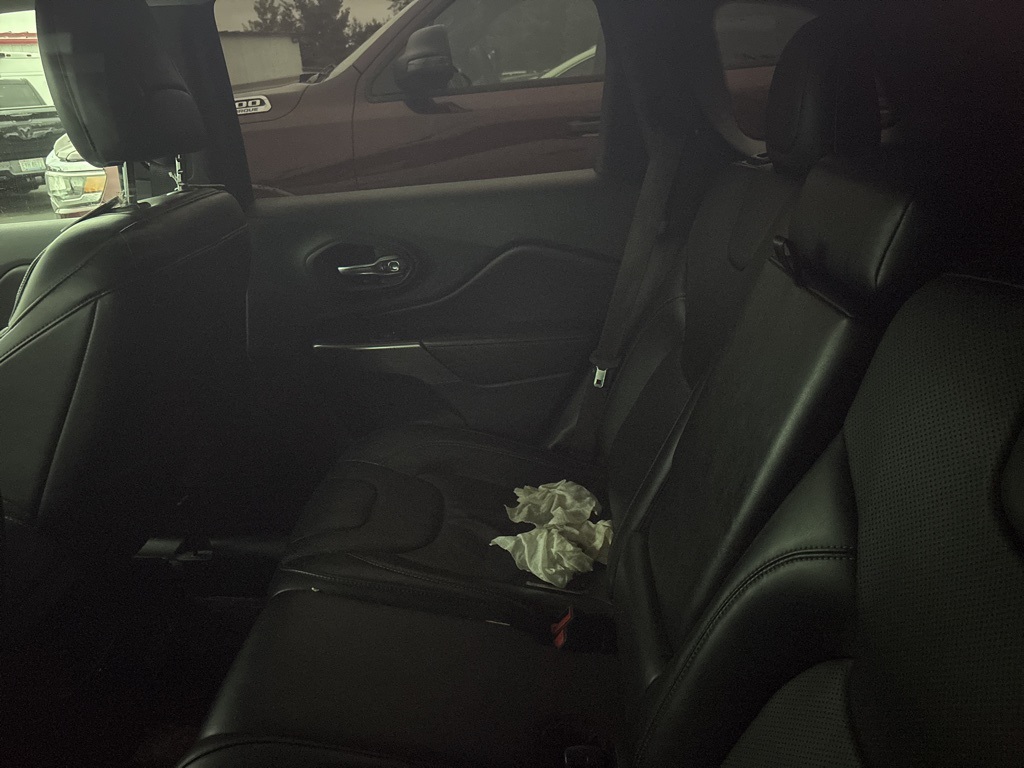 2020 Jeep Cherokee Limited photo 7