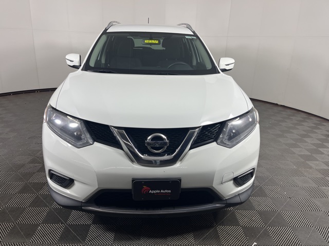 Used 2016 Nissan Rogue SV with VIN KNMAT2MV7GP672555 for sale in Shakopee, Minnesota