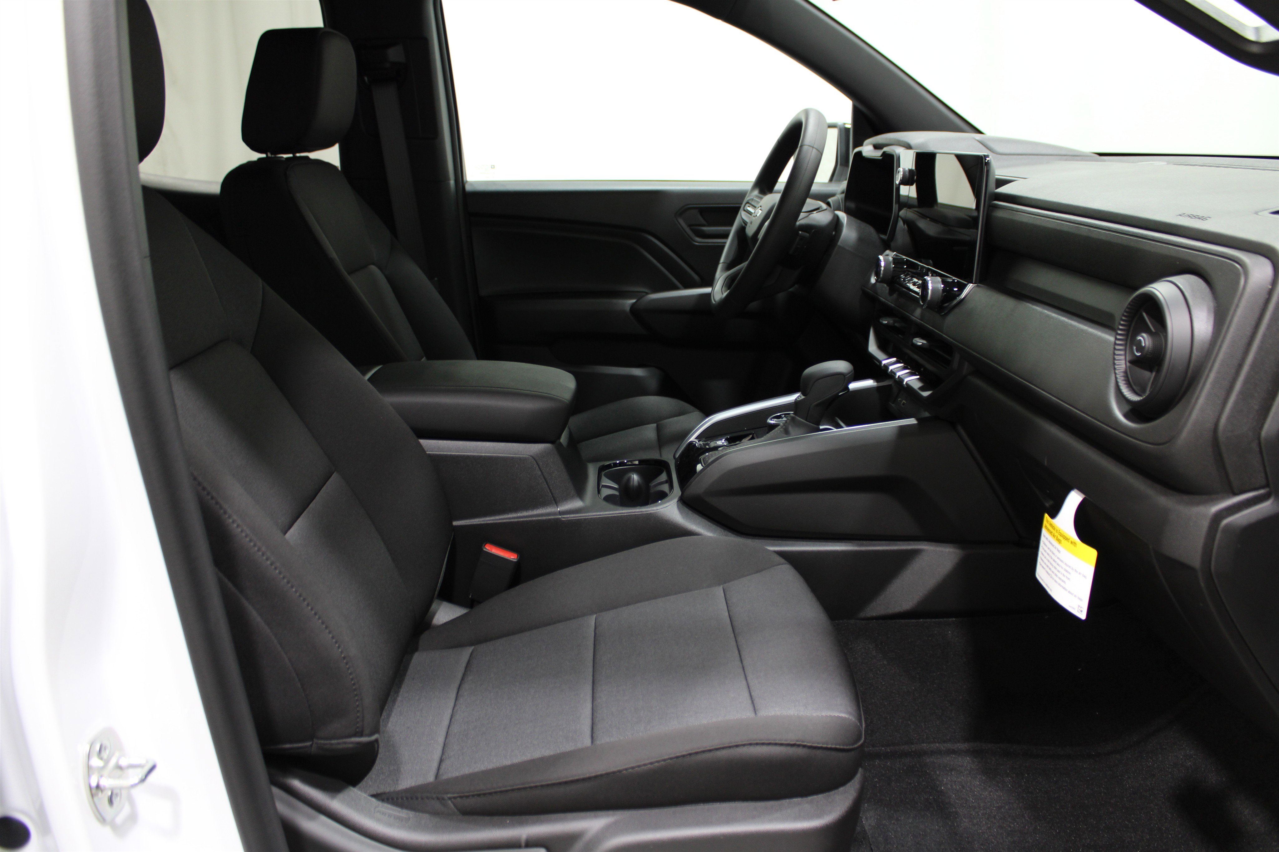 2026 Chevrolet Colorado Trail Boss photo 16