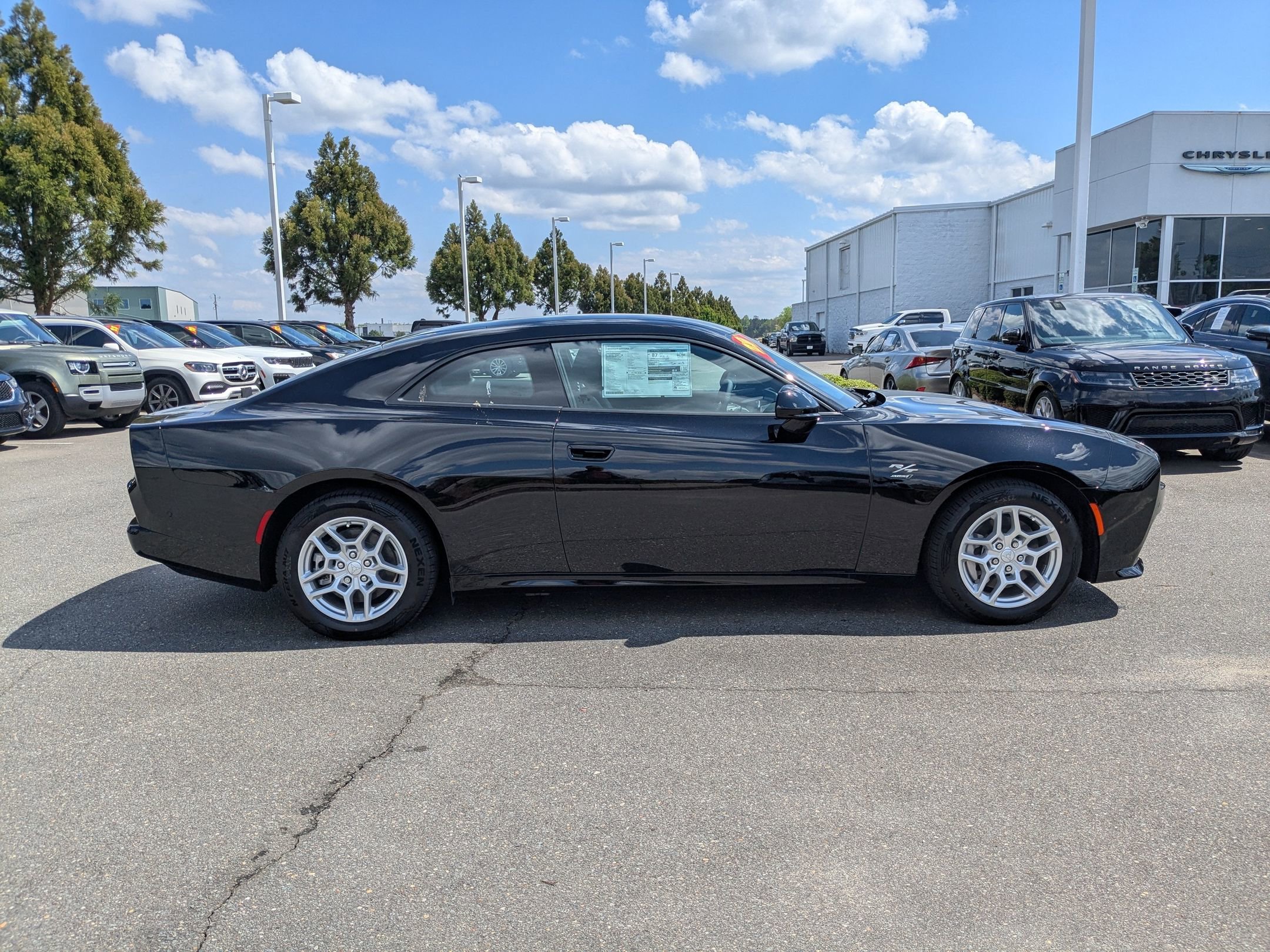 2025 Dodge Charger R/T photo 4