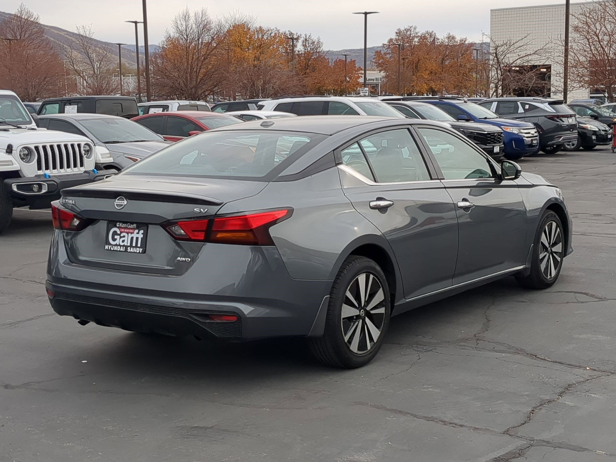 2020 Nissan Altima 2.5 SV photo 3