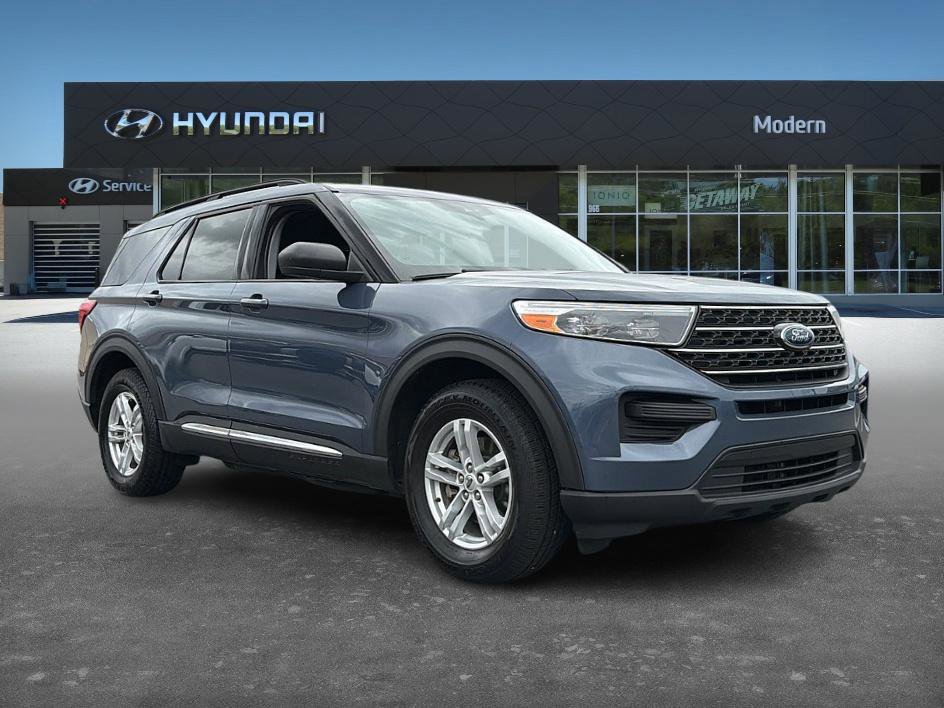 2021 Ford Explorer XLT photo 3