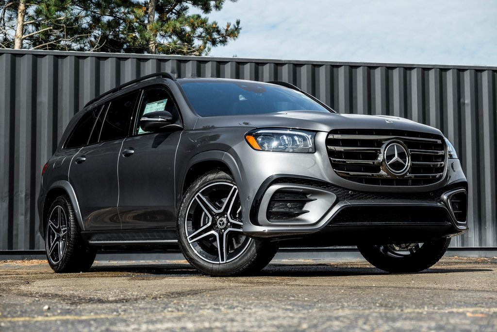 2026 Mercedes-Benz GLS Base's photo