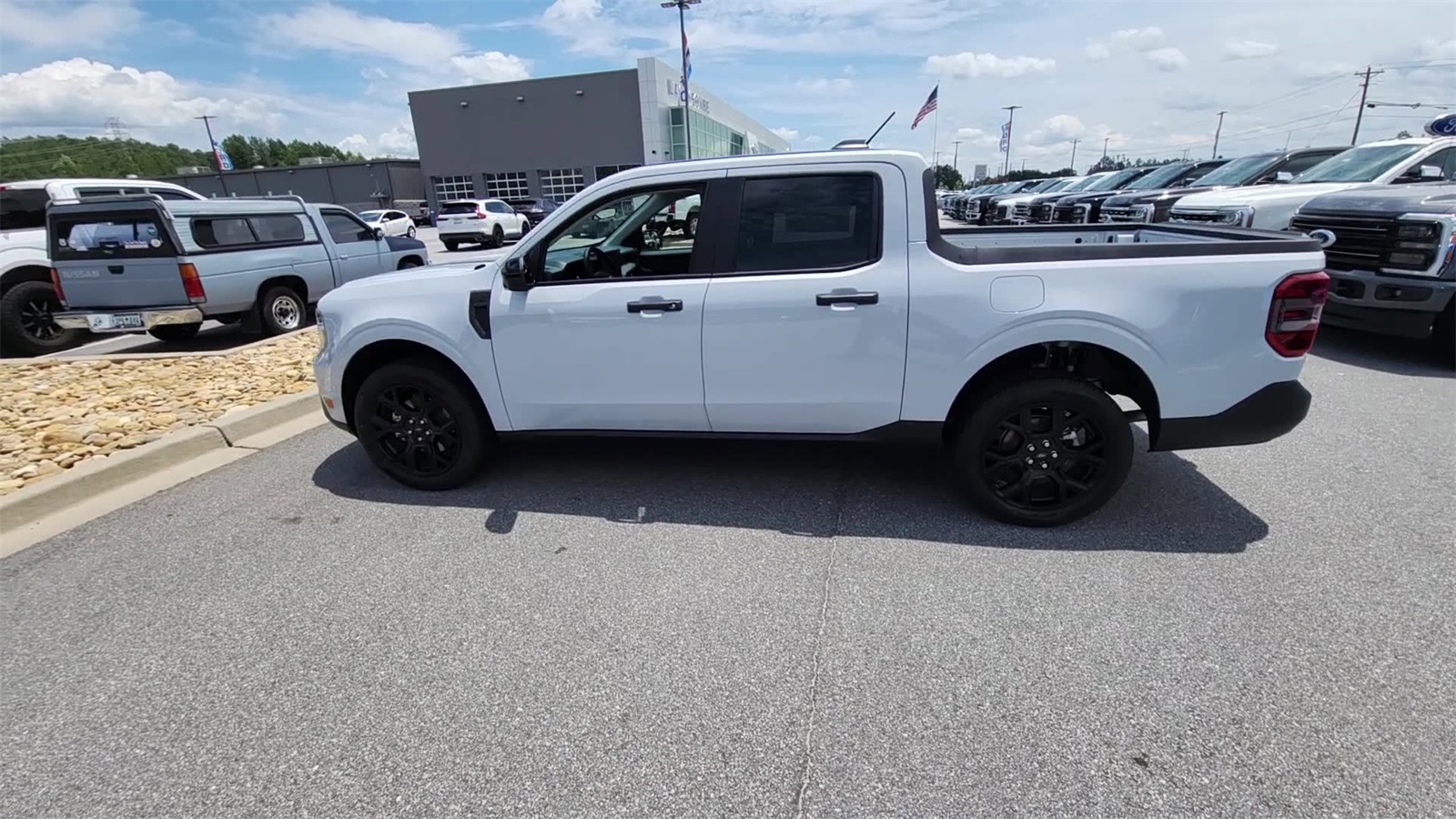 2025 Ford Maverick XLT photo 6