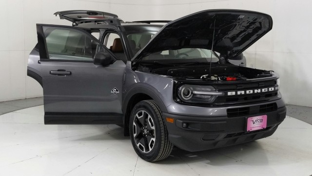 Used 2022  Ford Outer Banks image 13