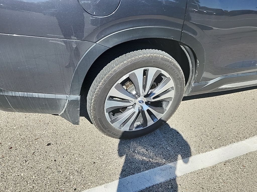 2021 Subaru Ascent Limited photo 5