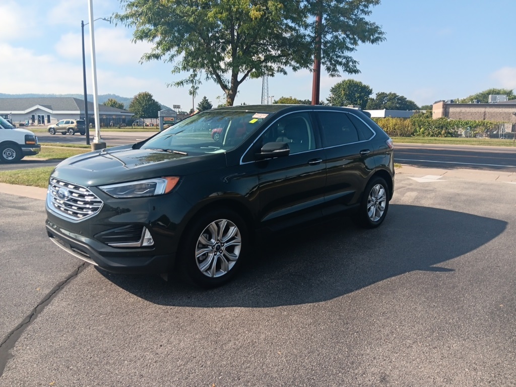 2022 Ford Edge Titanium photo 17