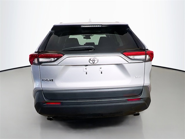 2024 Toyota RAV4 XLE photo 7