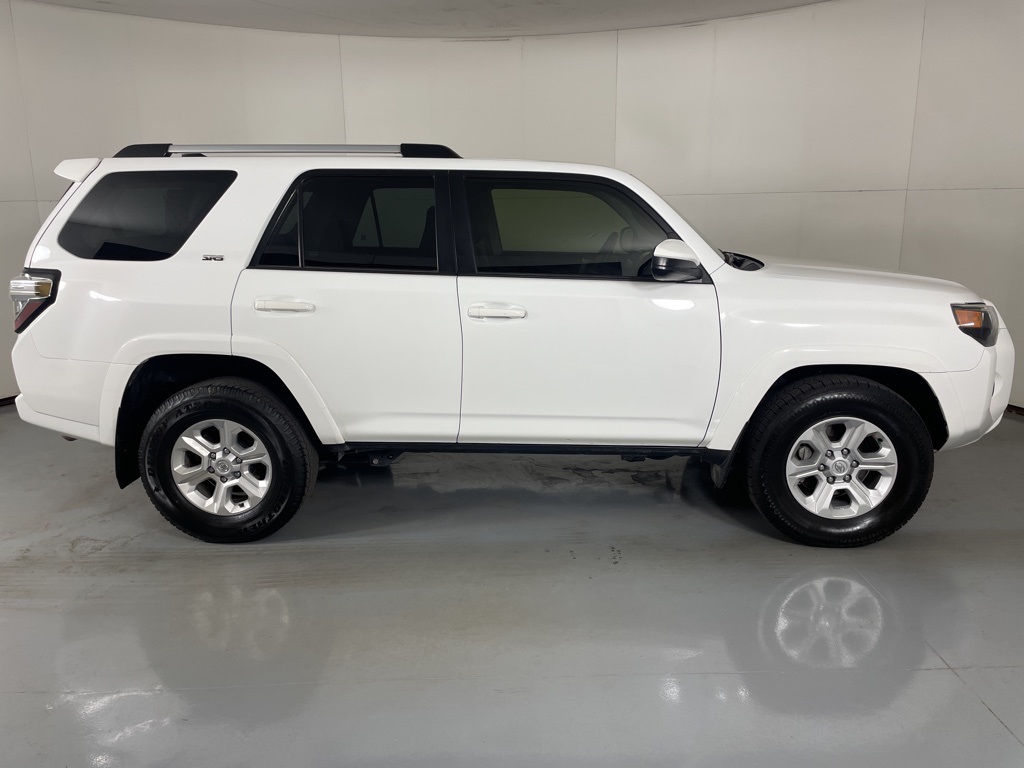 2024 Toyota 4Runner SR5 photo 9
