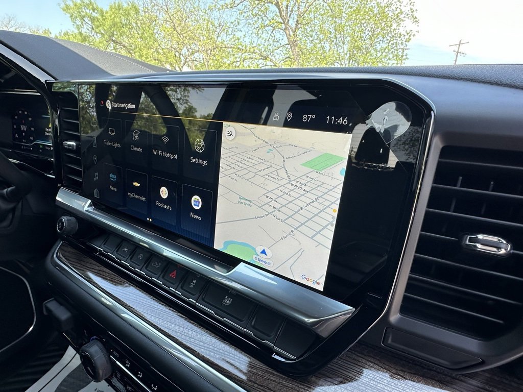 2025 Chevrolet Silverado 1500 LT photo 14