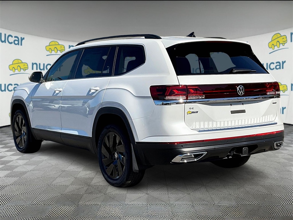 2026 Volkswagen Atlas SE Technology photo 3