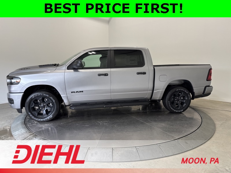 2025 Ram 1500 Tradesman photo 2