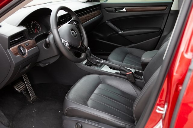 2022 Volkswagen Passat 2.0T Limited photo 19