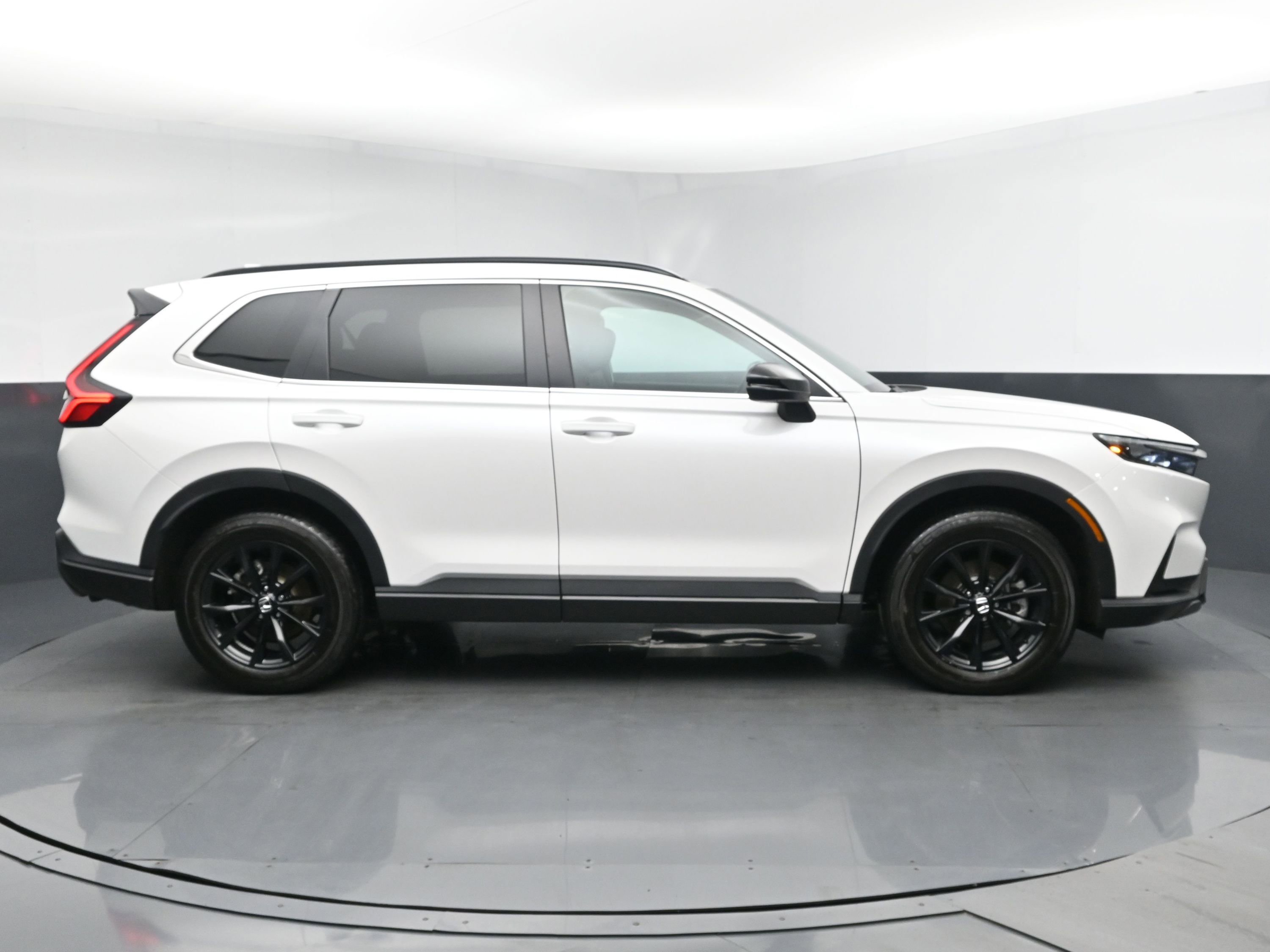 2025 Honda CR-V Hybrid Sport-L photo 2