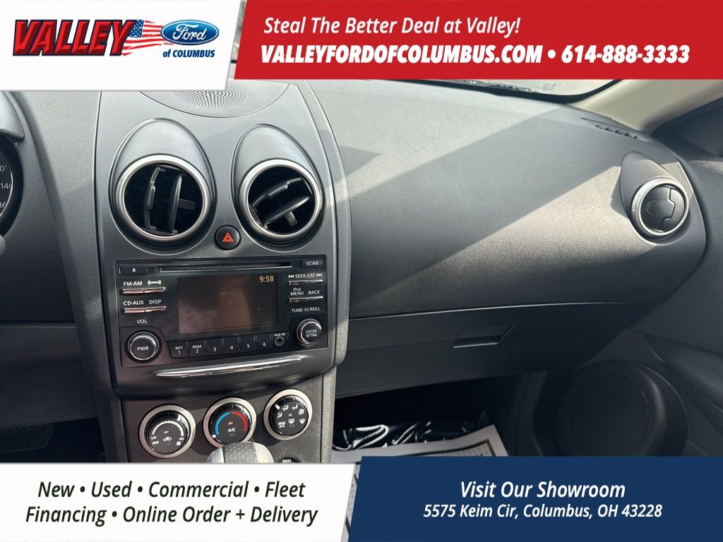 2014 Nissan Rogue Select S photo 16