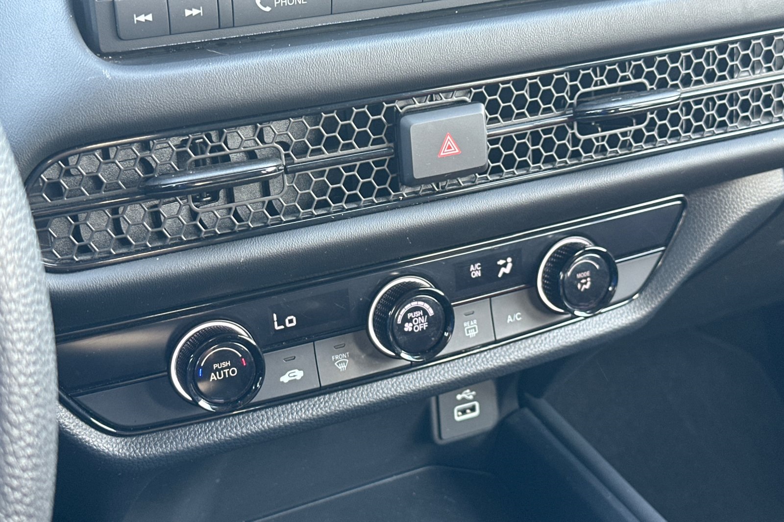 2023 Honda HR-V LX photo 25