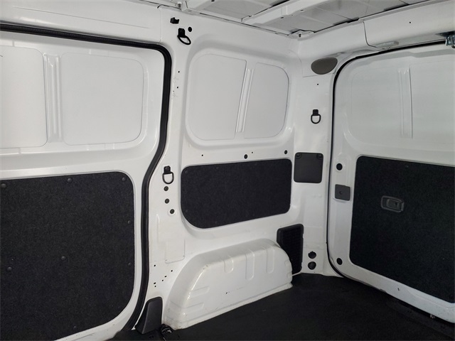 2020 Nissan NV200 SV photo 18