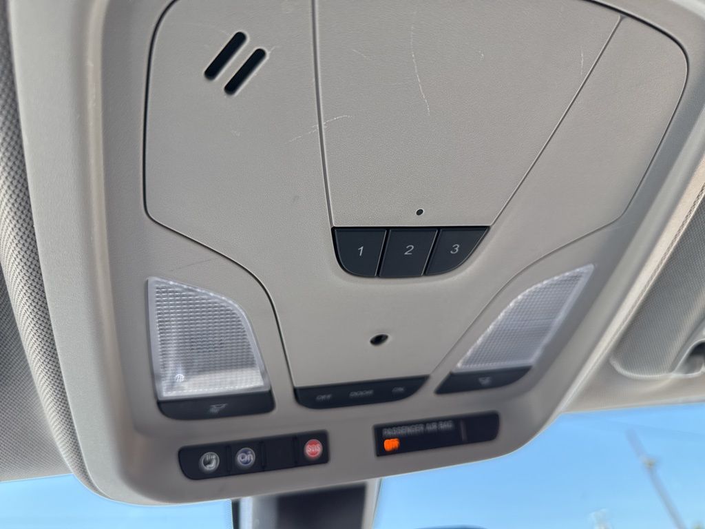2016 Chevrolet Impala 2LT photo 27