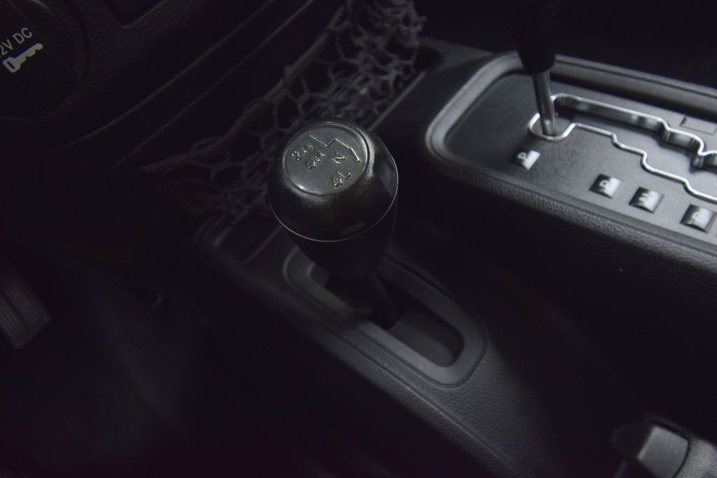 2014 Jeep Wrangler Unlimited Sport photo 18