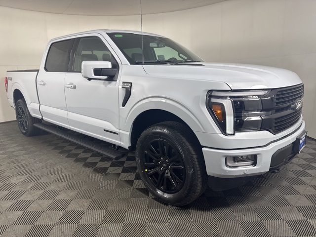 2025 Ford F-150 Platinum's photo