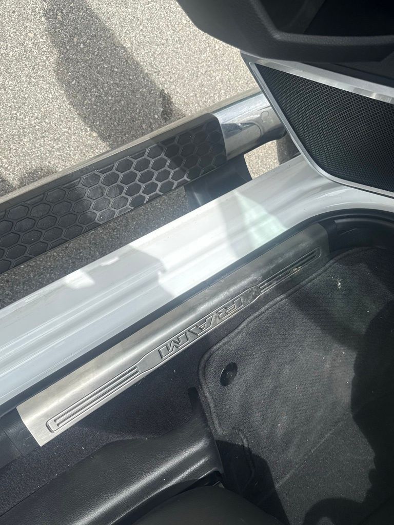 2020 Ram 3500 Laramie photo 26