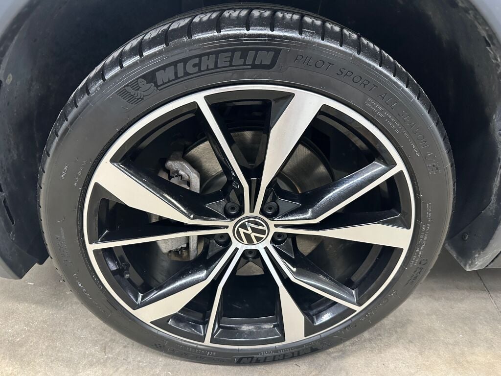 2022 Volkswagen Tiguan SEL Premium R-Line photo 32
