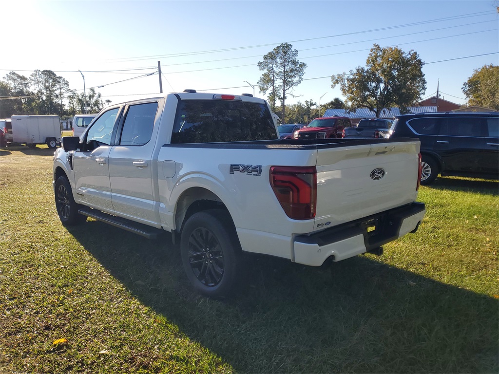 2025 Ford F-150 Lariat photo 3