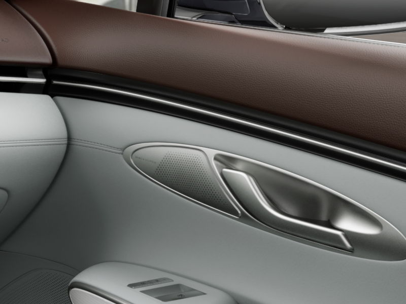 2026 Genesis GV70 2.5T Advanced photo 17