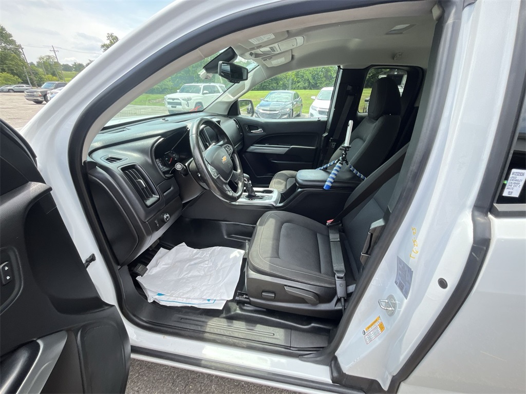 2022 Chevrolet Colorado LT photo 11
