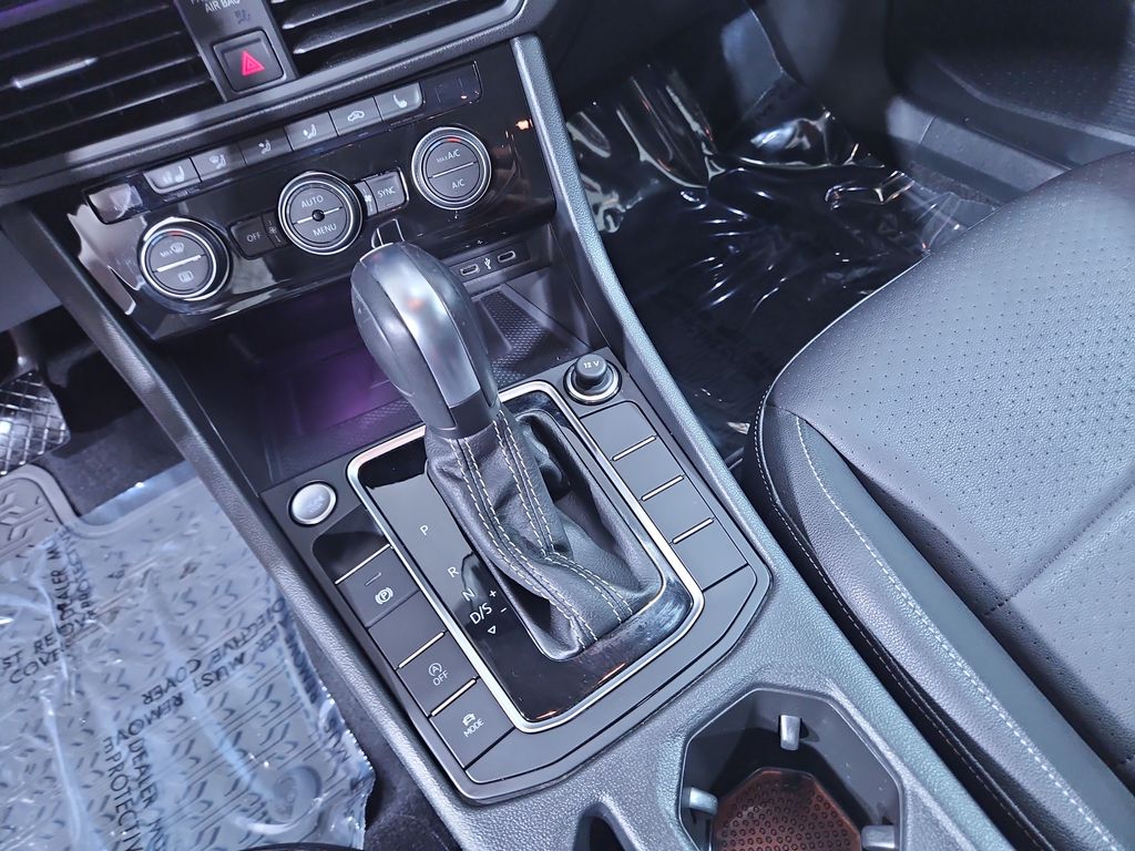 2021 Volkswagen Jetta SEL photo 20