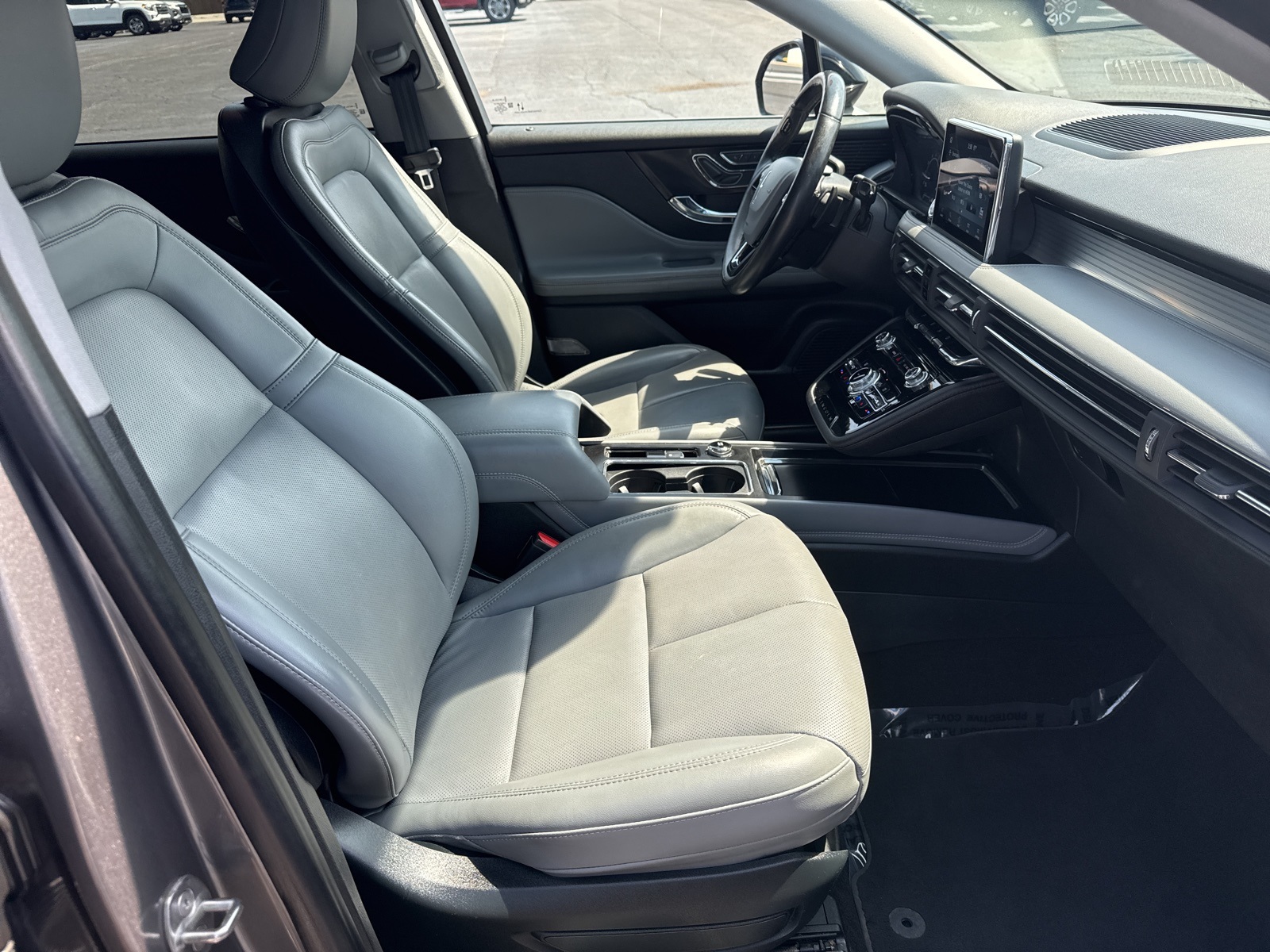 2021 Lincoln Corsair Standard photo 28