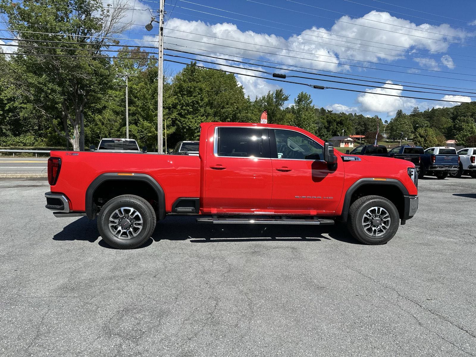 2025 Gmc Sierra 2500 HD SLE photo 4
