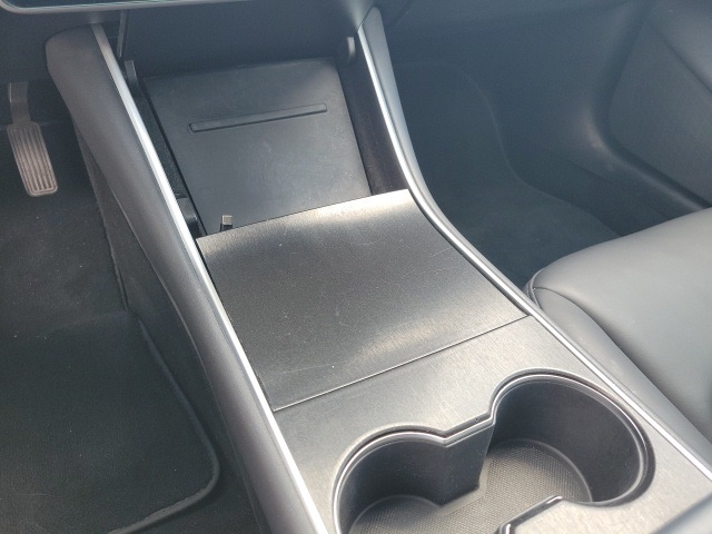2018 Tesla Model 3 Long Range photo 5