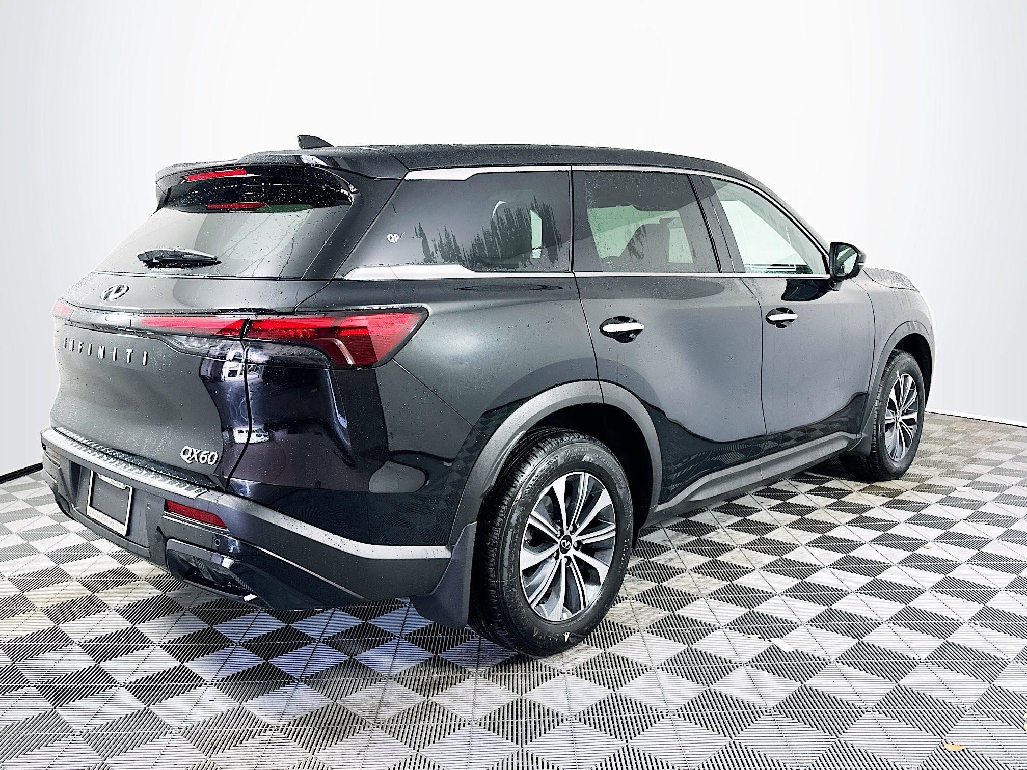 2025 Infiniti QX60 Pure photo 3