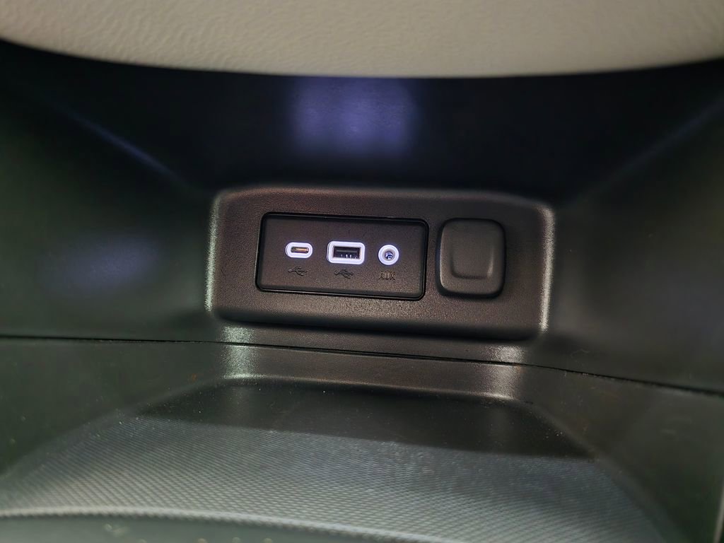 2023 Chevrolet Equinox LT photo 10