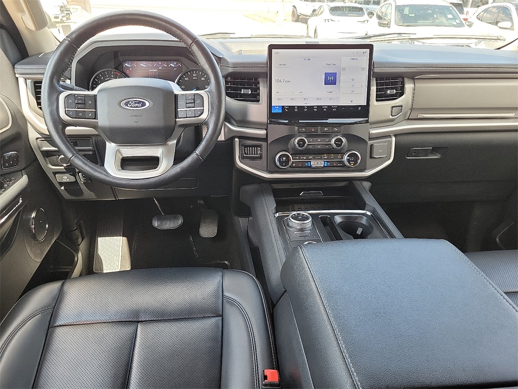 2024 Ford Expedition XLT photo 9